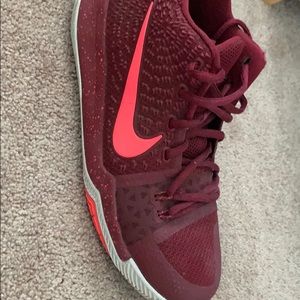 Nike Kyrie three